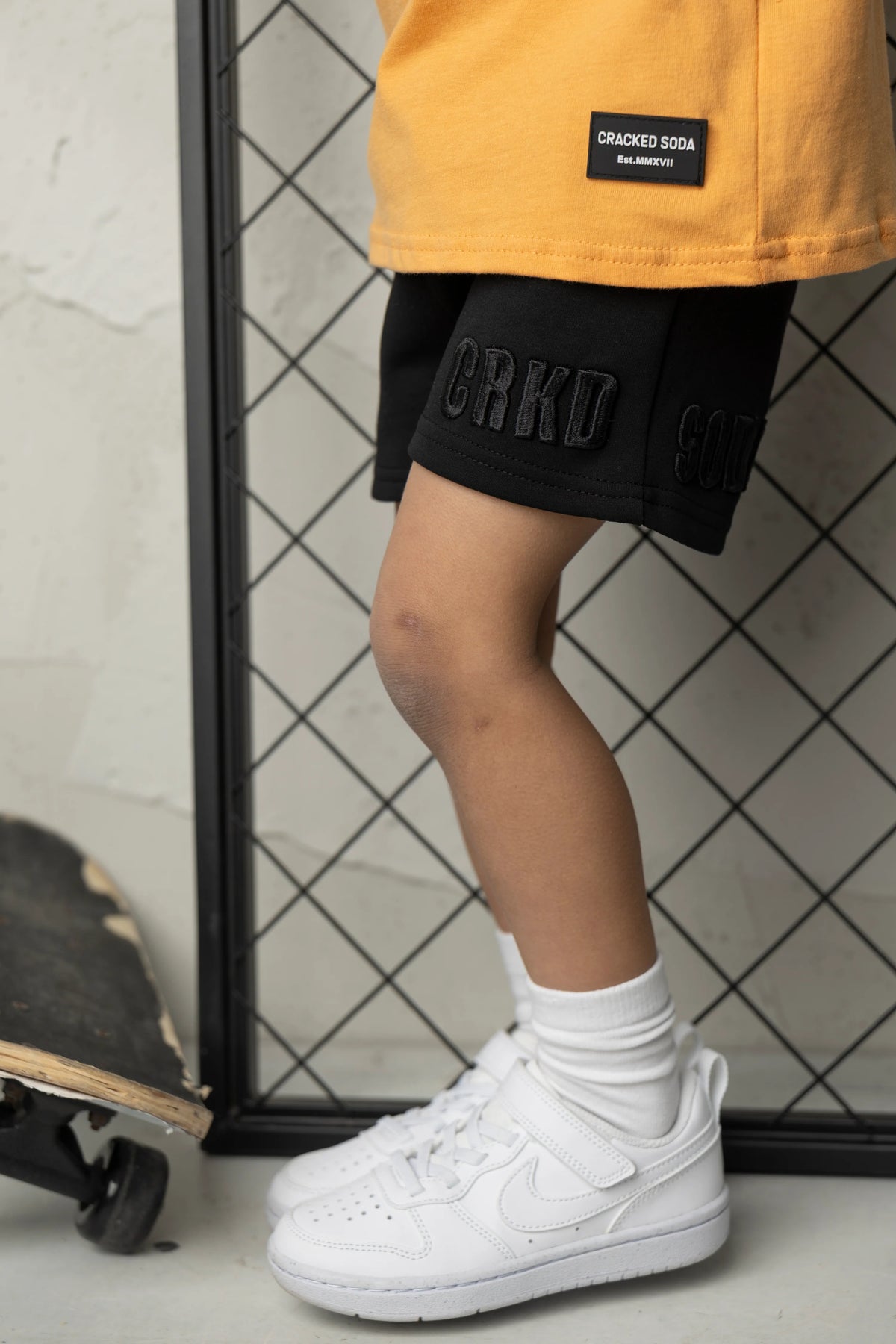 Cracked Soda - Zayden Essential Short - Black