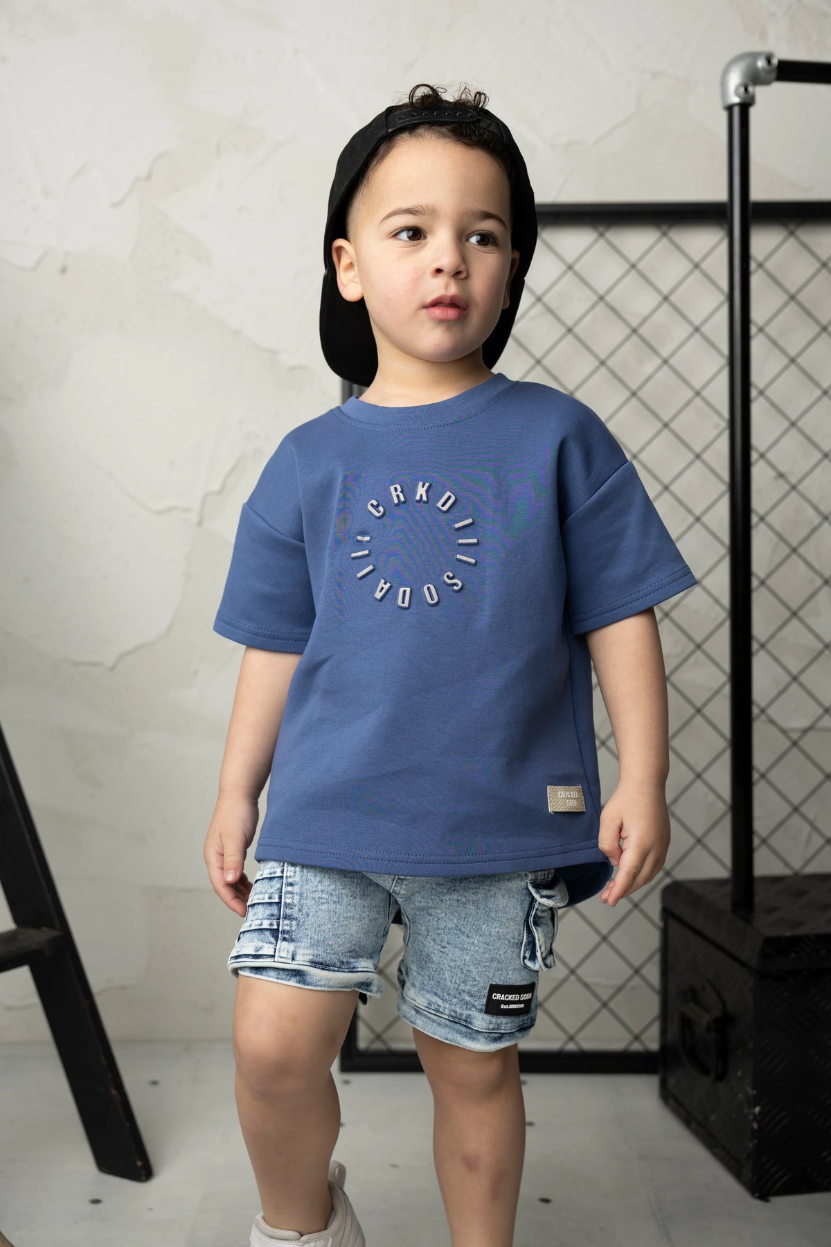 Cracked Soda - Jacob Scooped Tee - Blue
