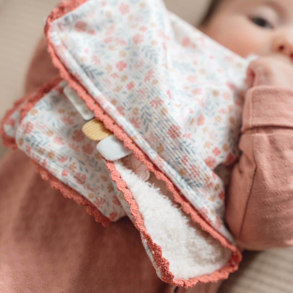 Cuddle Cloth: Miffy Lucky Blossom