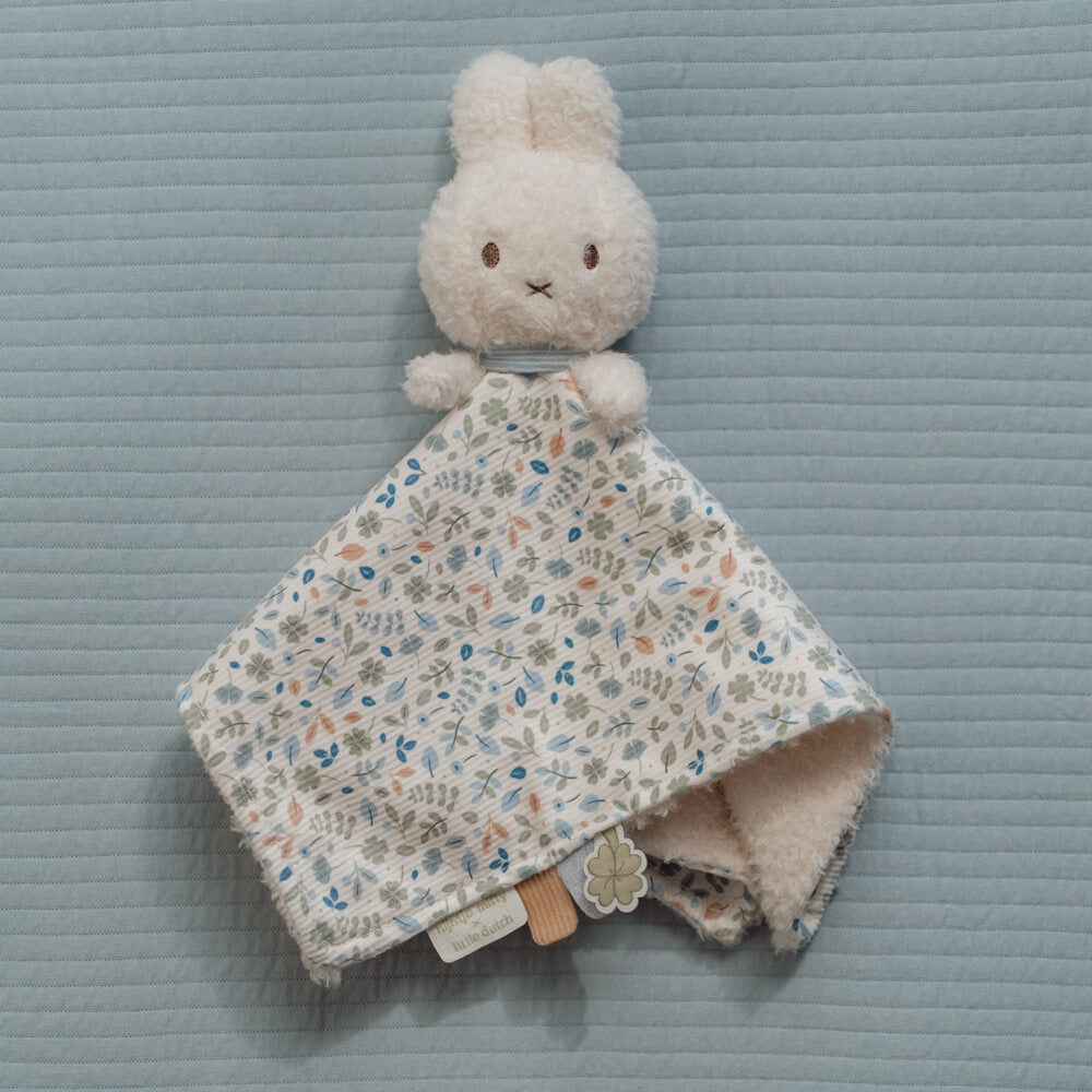 Cuddle Cloth: Miffy Lucky Leaves