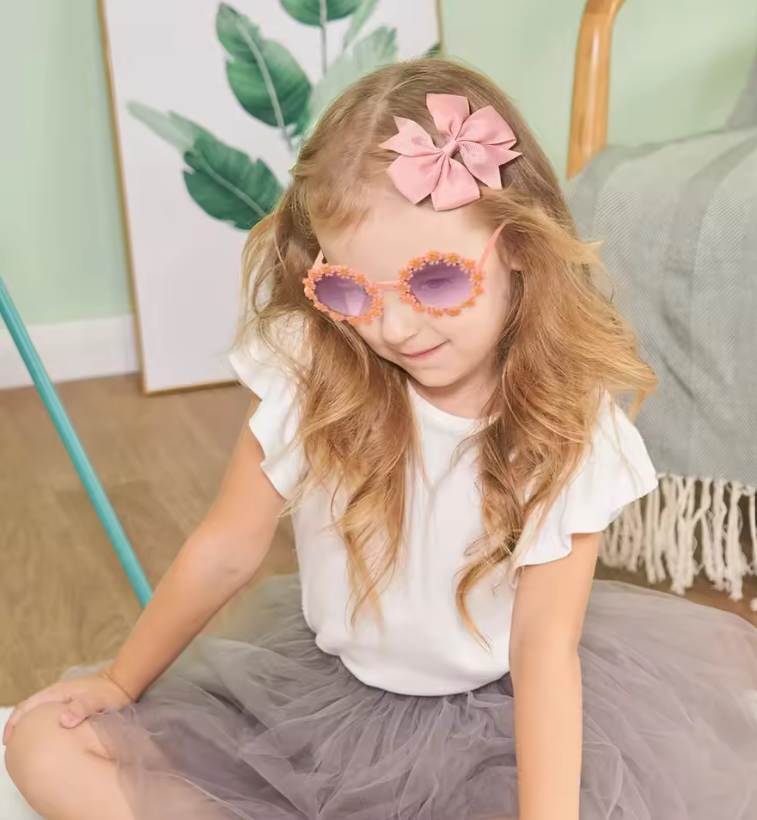 Kids Flower Sunglasses and Hairclip Bows 3 pack - white