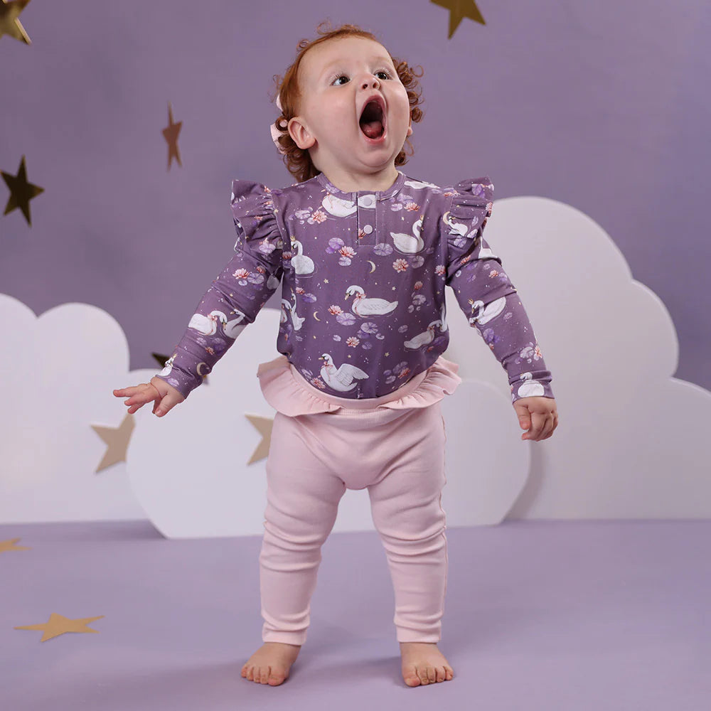 Snuggle Hunny - Organic pants w frill - Baby Pink