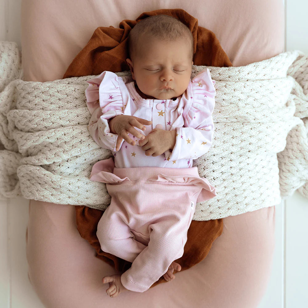 Snuggle Hunny - Organic pants w frill - Baby Pink