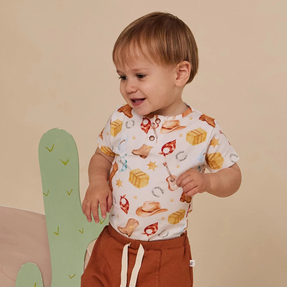 Snuggle Hunny - Cowboys SS Organic Bodysuit