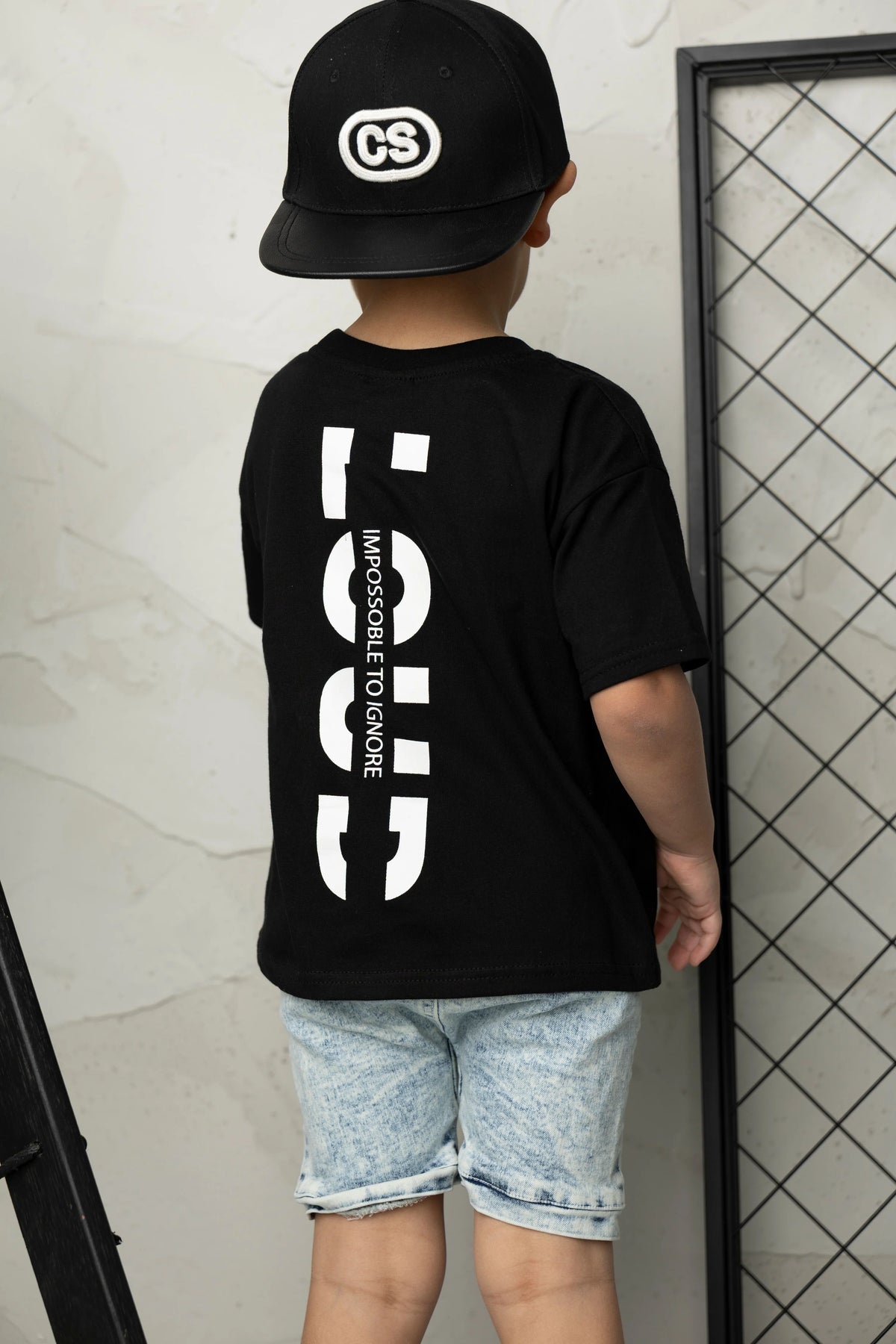 Cracked Soda - Detailed Loud Tee - Black