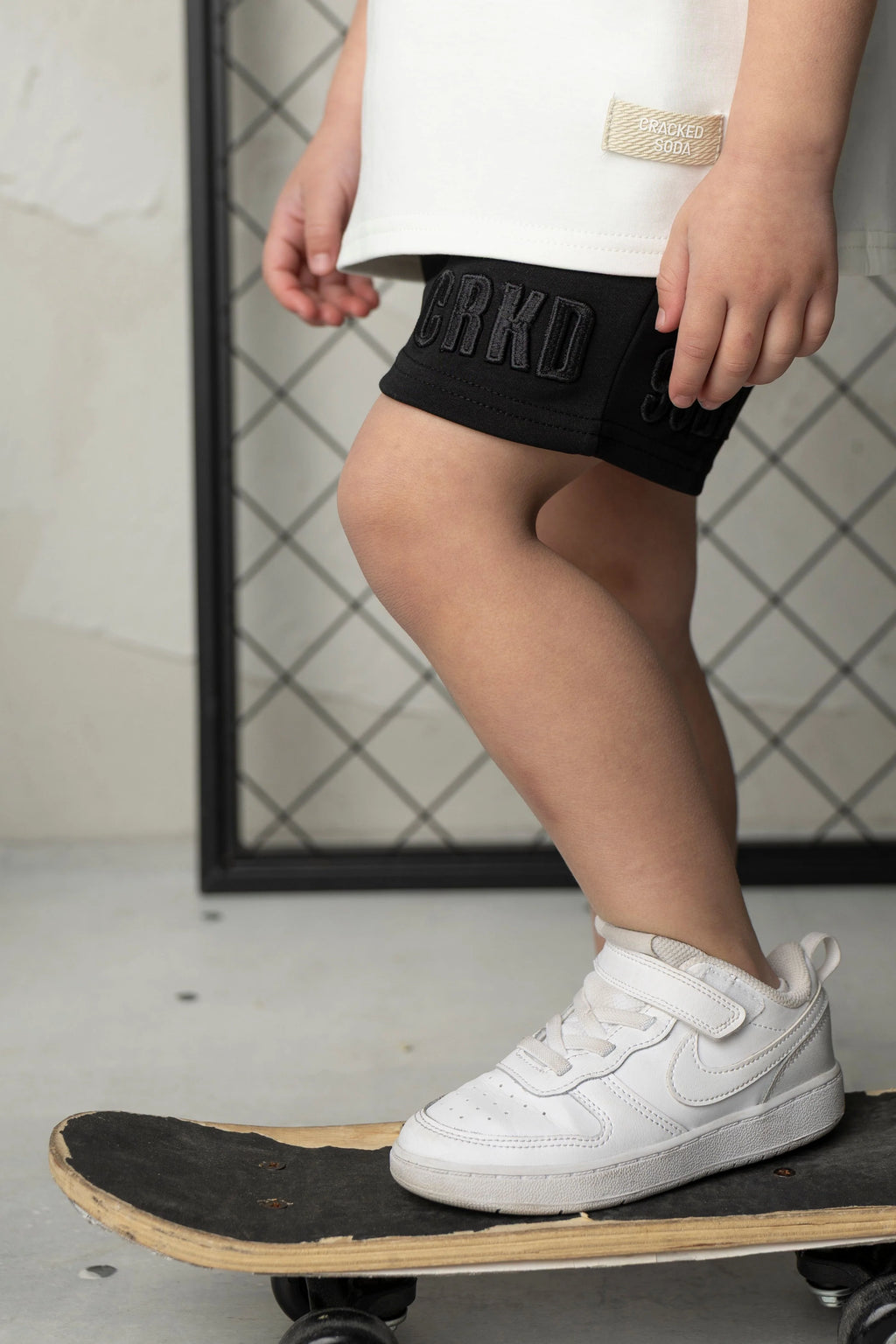 Cracked Soda - Zayden Essential Short - Black